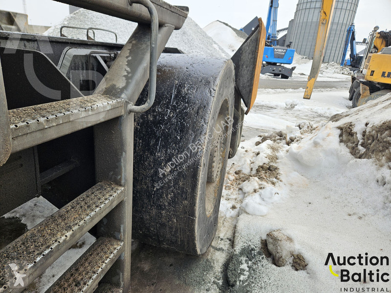 Liebherr A 944 C HD Litronic excavator