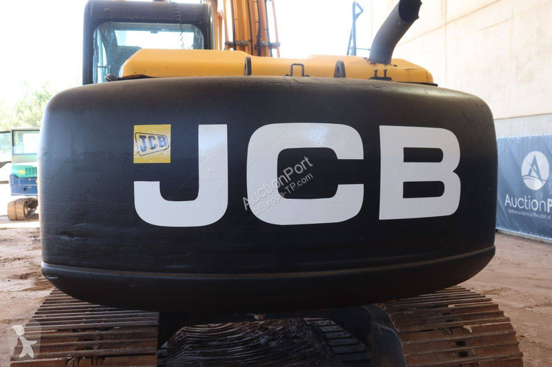 Excavator JCB