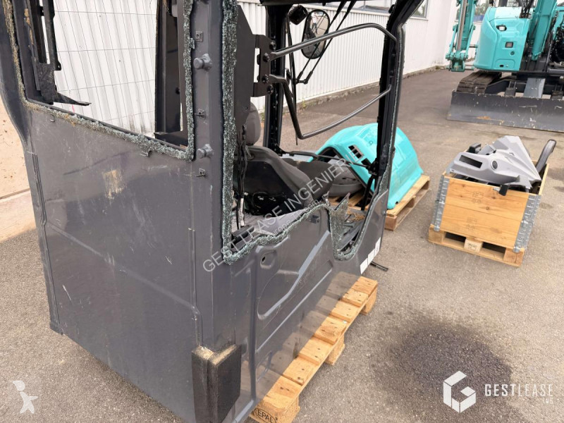 Excavadora Kobelco  SK75SR-7