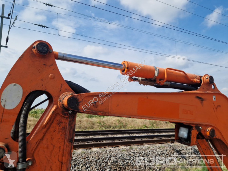 Багер Kubota U274