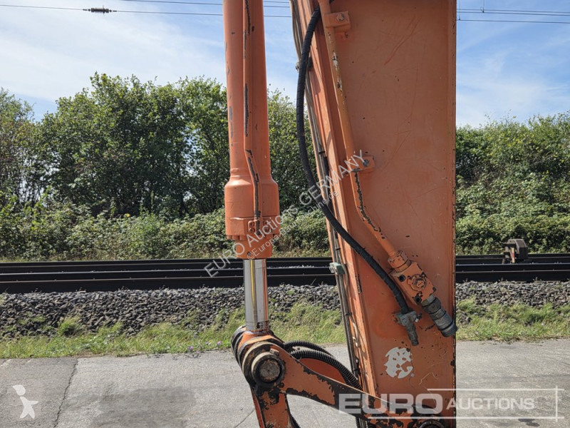 Pelle Hitachi