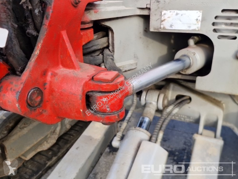 Багер Volvo ECR25D