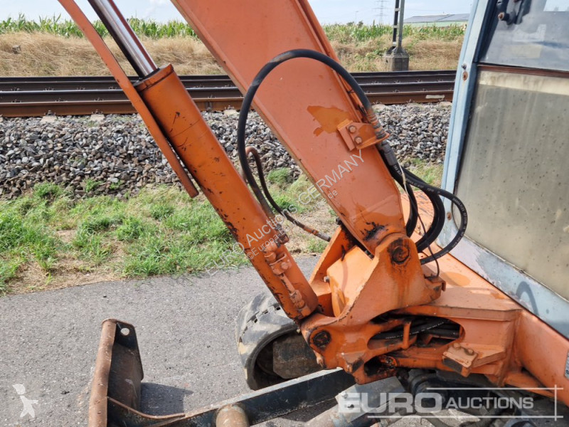 Excavadora Hitachi 2