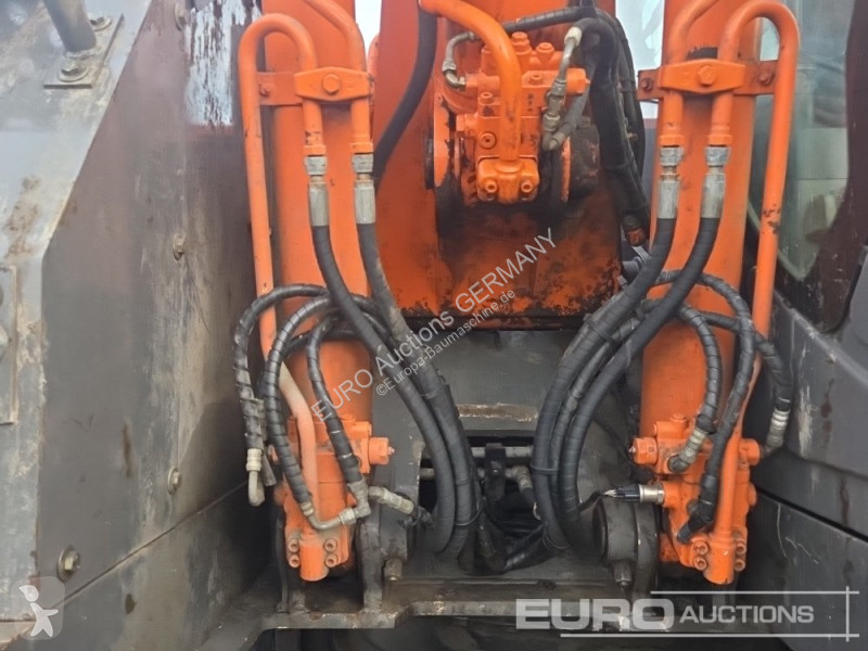 Excavadora Hitachi