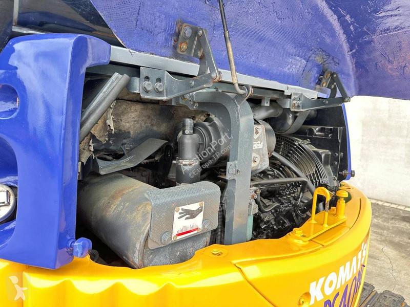 Екскаватор Komatsu
