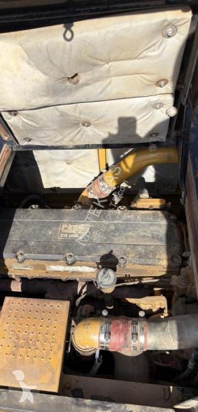 Escavadora Caterpillar