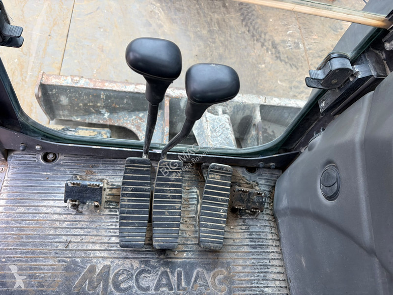 Экскаватор Mecalac MEC01