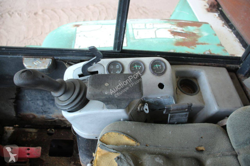 جرافة Bobcat