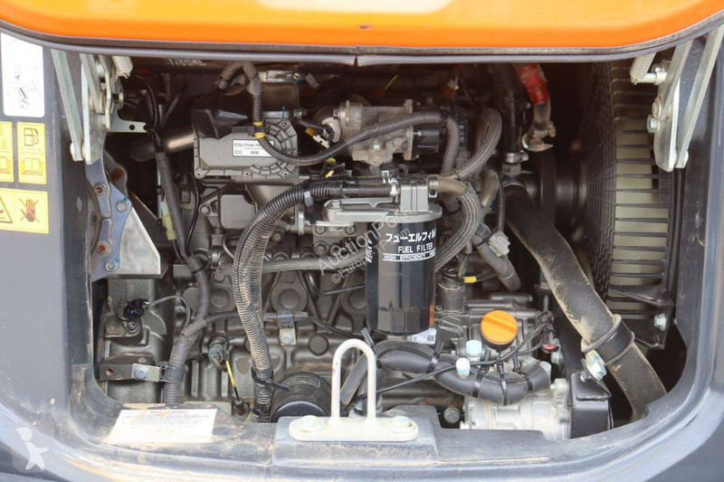 جرافة Hitachi ZX55U6