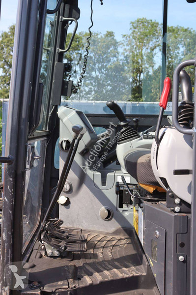 جرافة Hitachi ZX48U-5A CLR