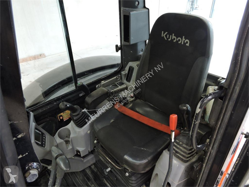 جرافة Kubota U48-4