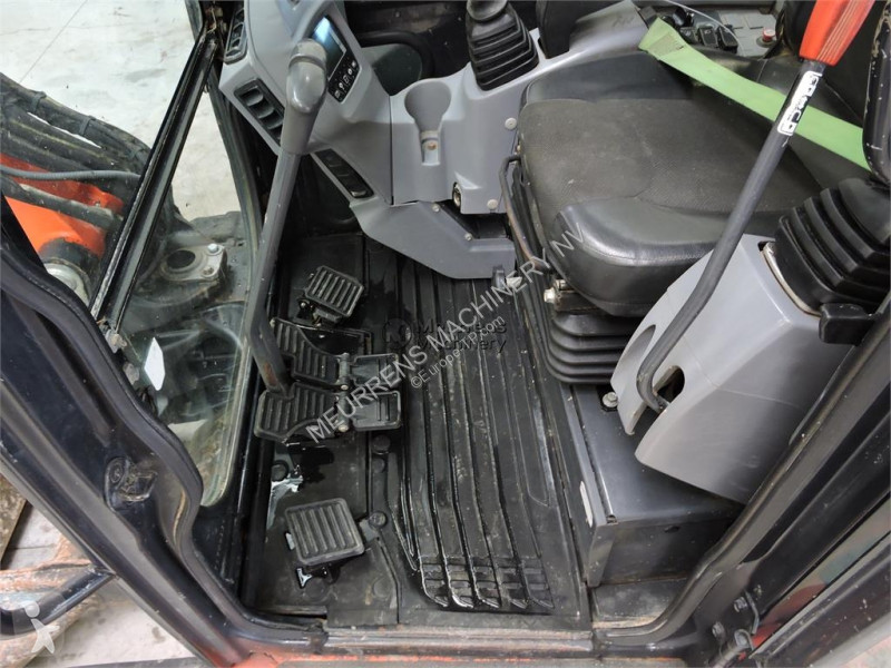جرافة Kubota U48-4