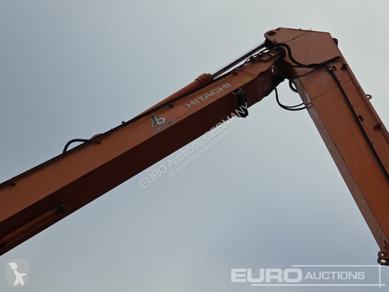 Escavadora Hitachi