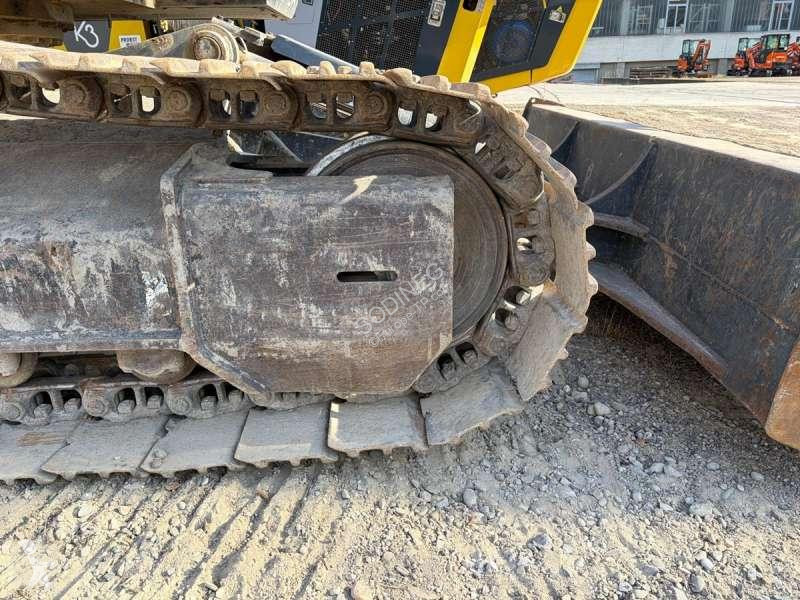 Excavadora Hitachi ZX225USLC-53
