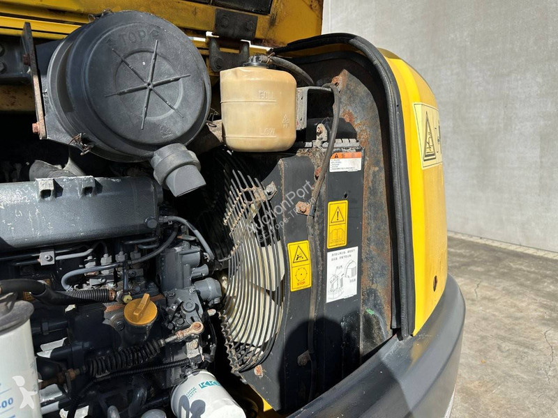 Skovel Komatsu 7