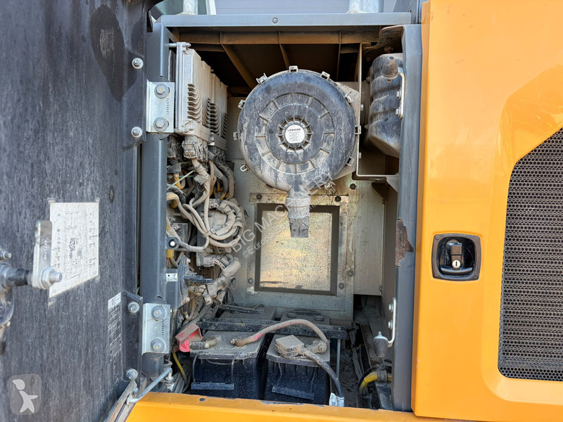 Pelle Liebherr