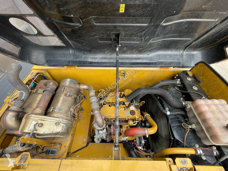 Pelle Caterpillar 320FL