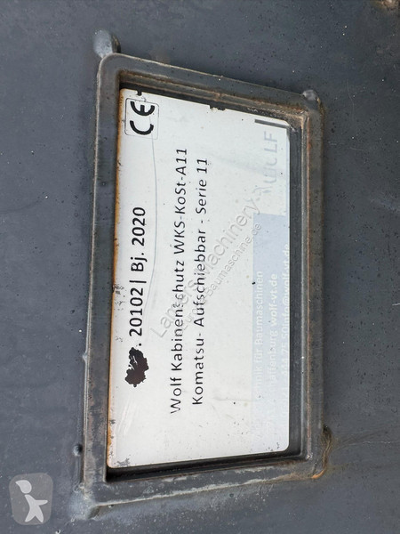 Escavadora Komatsu PC210 LC11