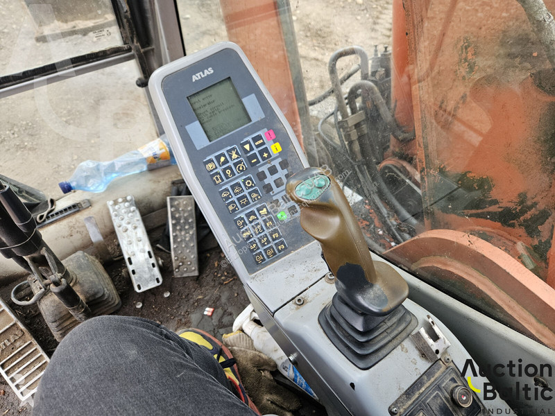 Excavator Terex 5