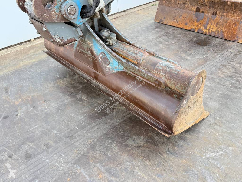 Pelle Liebherr A - Triple Boom / 2 extra Buckets!