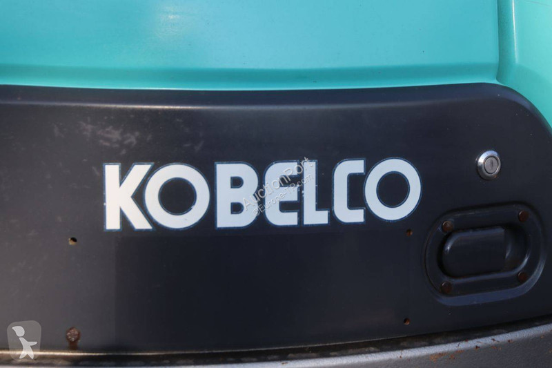 جرافة Kobelco SK25SR