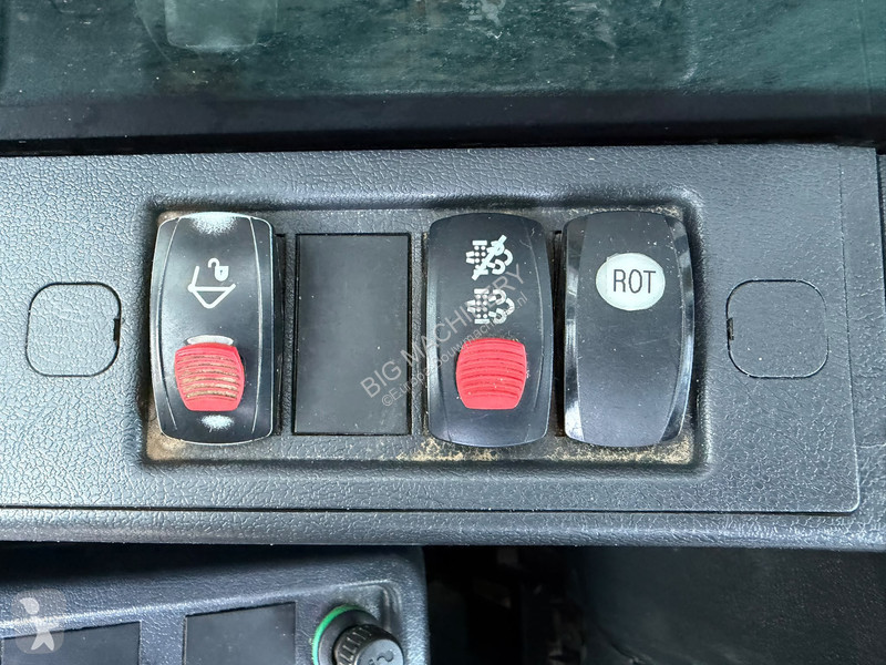 Pelle Hyundai HX380L