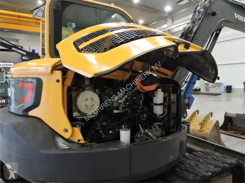 Багер Volvo Automatic Greasing