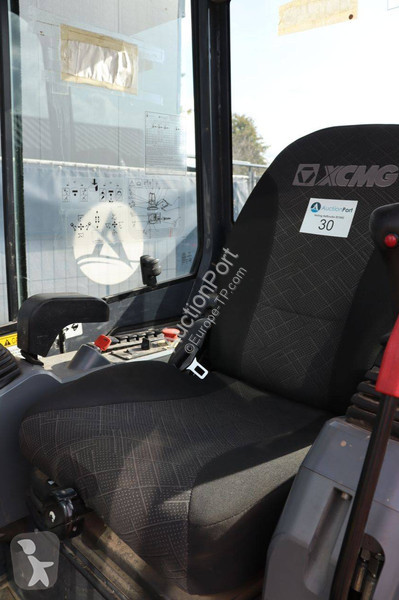 Багер XCMG XE27E