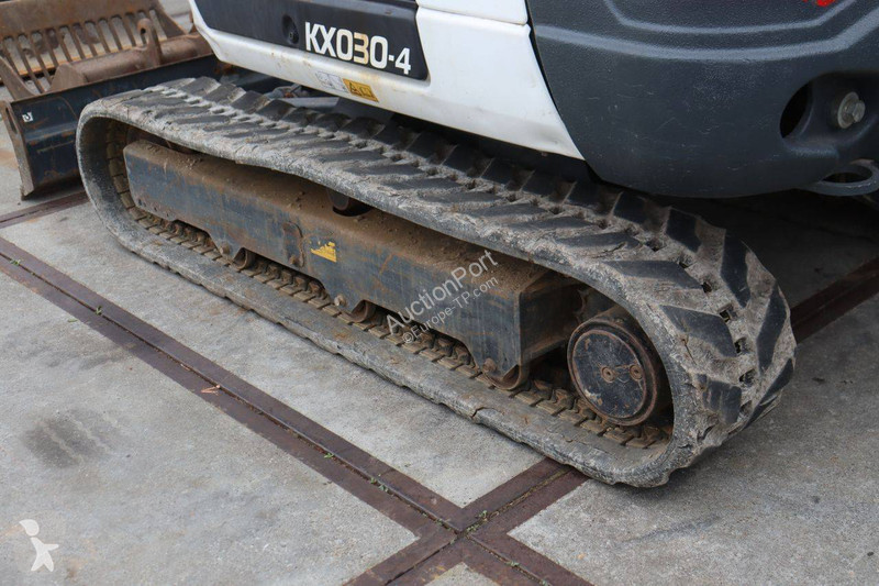 جرافة Kubota