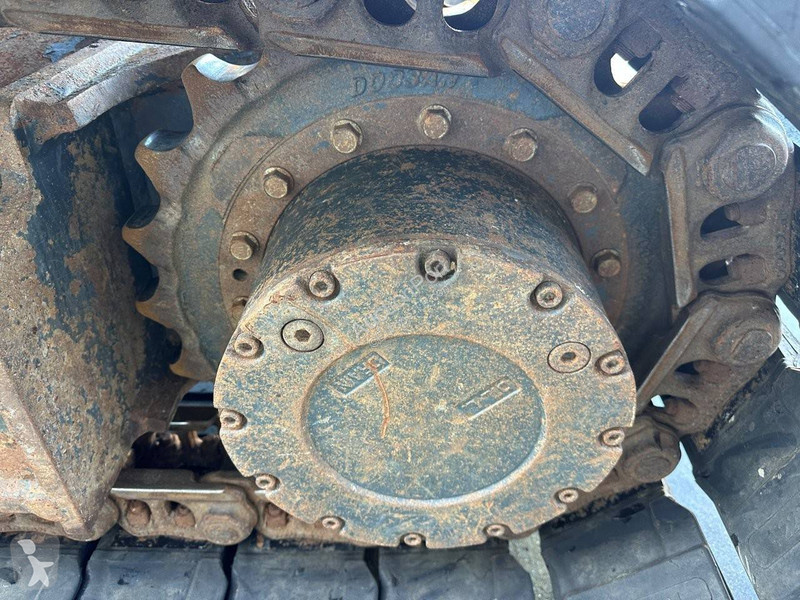 Escavadora Doosan 7