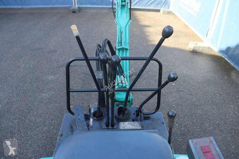 Escavadora Komatsu PC-03