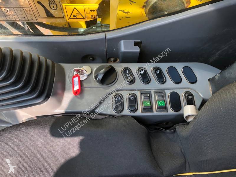 Escavadora Komatsu PC240LC-10