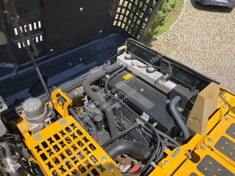 Excavator Komatsu PC210LC-11
