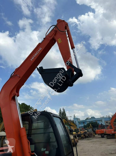Escavadora Hitachi