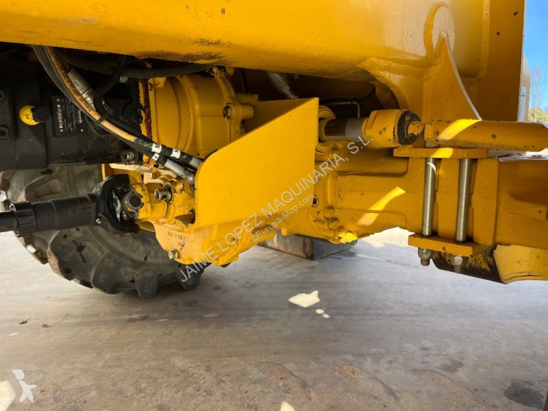 Excavator Komatsu MR-8