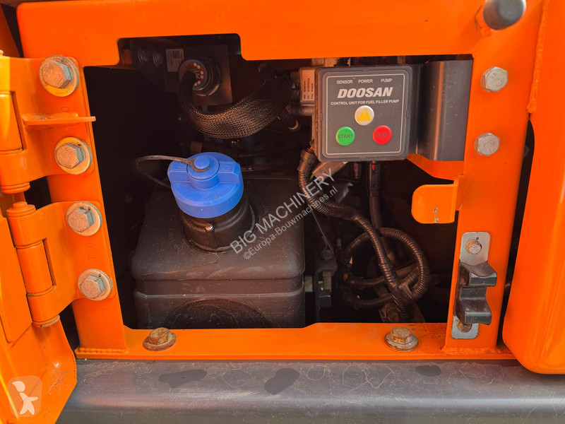Excavator Doosan -5 - CE / Verachtert CW30 - GP...