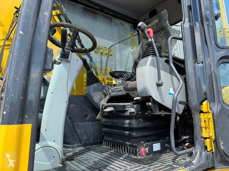 Graafmachine Komatsu -11