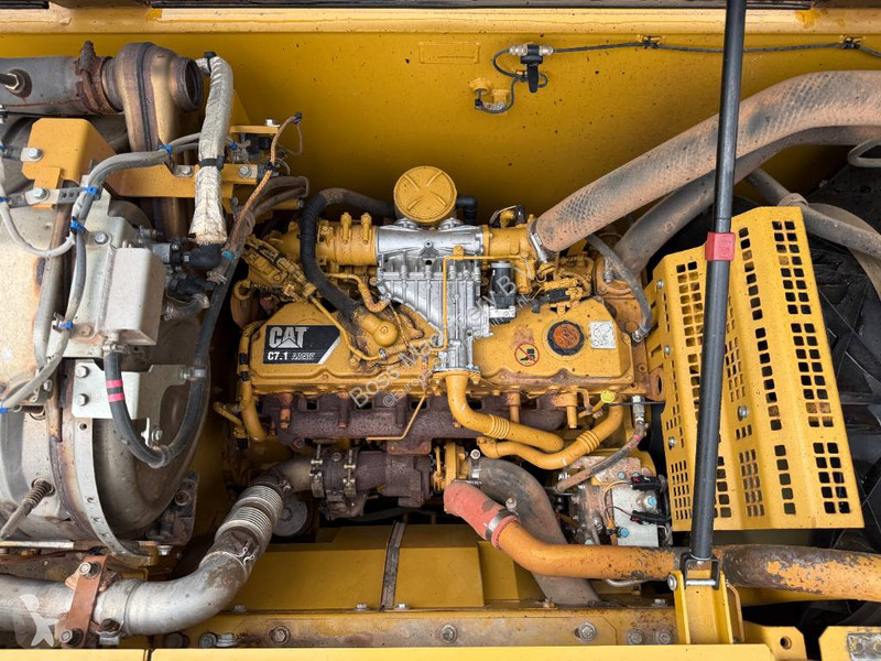 Escavadora Caterpillar - German Machine / Rear...