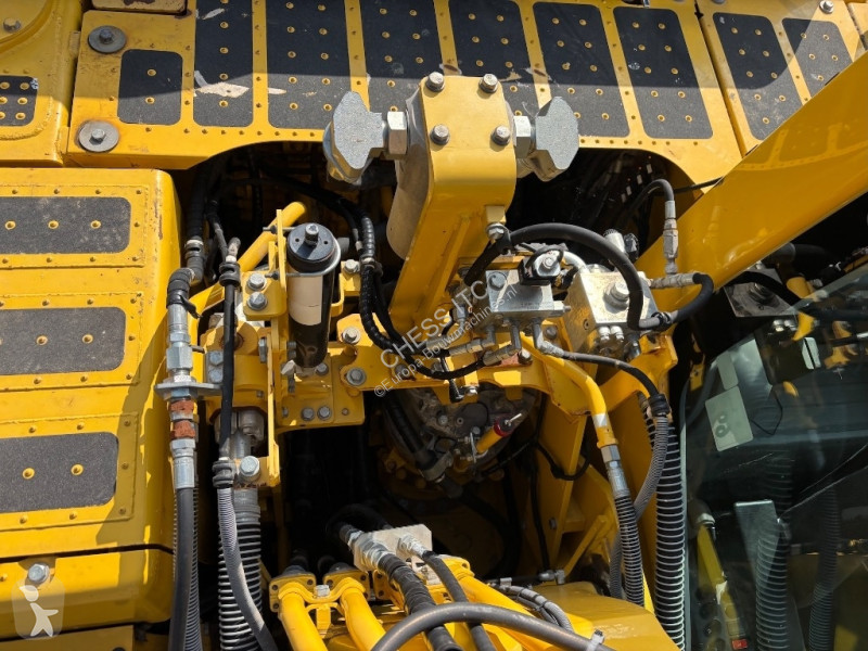 جرافة Komatsu HB 215LC-3 HB 215 - PC 210 - -11