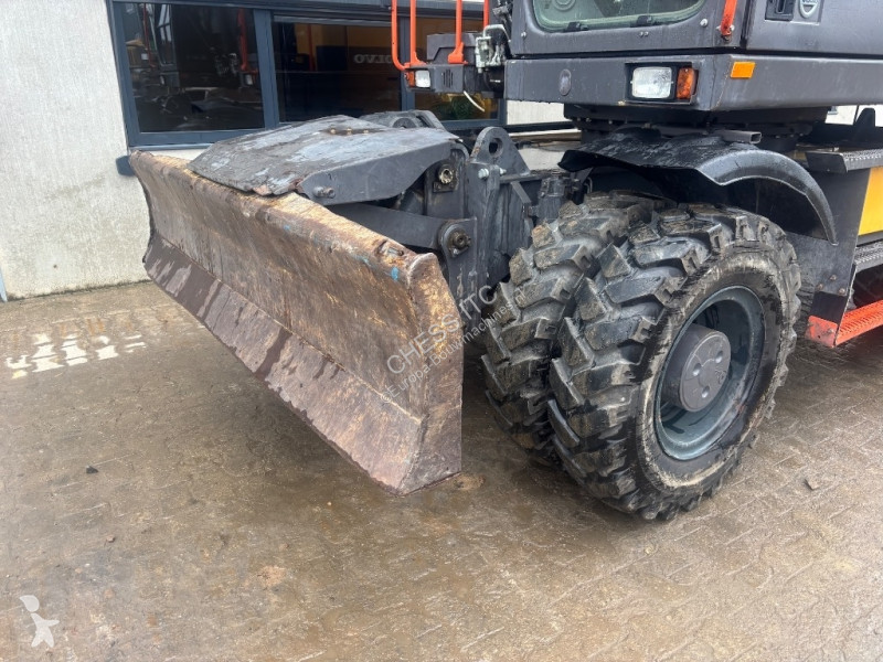 Escavatore Volvo 180 E -  E