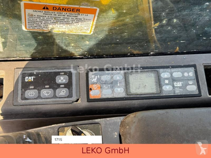 Lopatový nakládač Caterpillar 311C Mit Zwei...