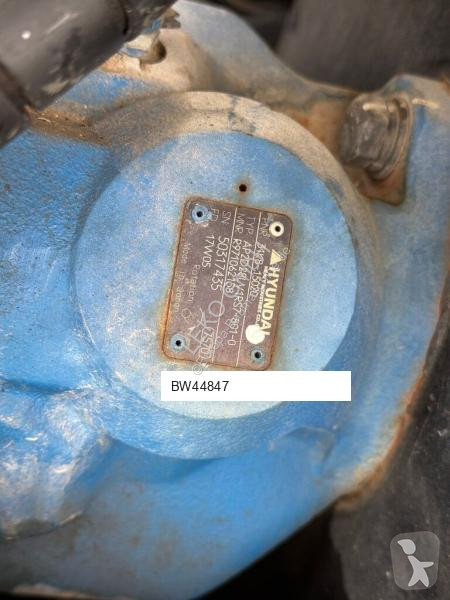 جرافة Hyundai Robex 55W-9A