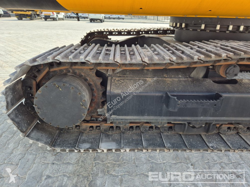 جرافة JCB JS215LC