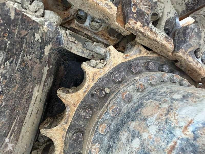Escavadora Hitachi