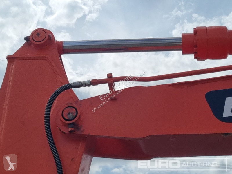 Escavatore Doosan DS80-7C