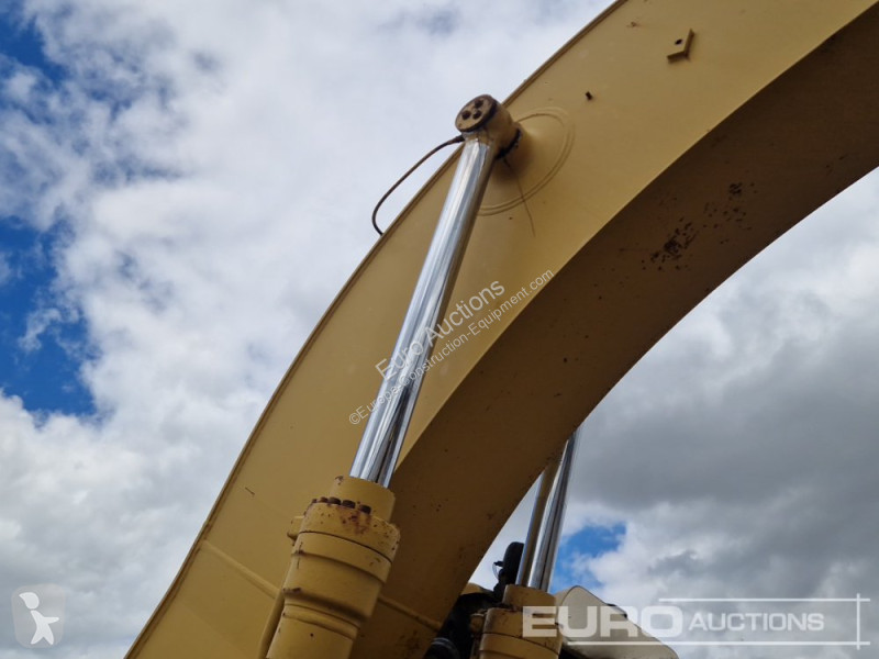 Excavator Caterpillar 320