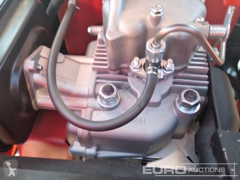 Escavadora JPC HT12