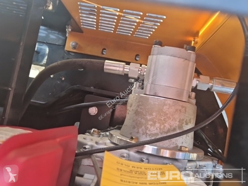 Escavadora JPC HT12