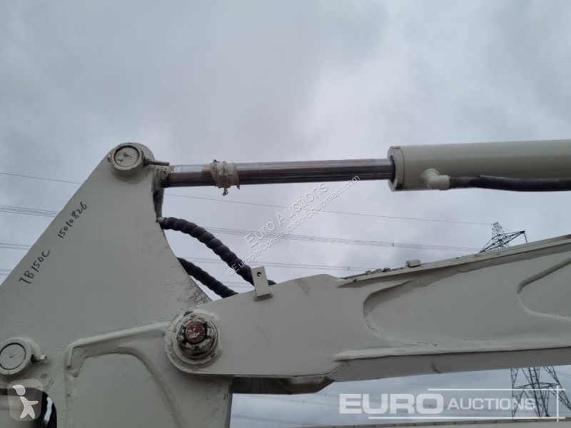 Escavadora Takeuchi TB150C