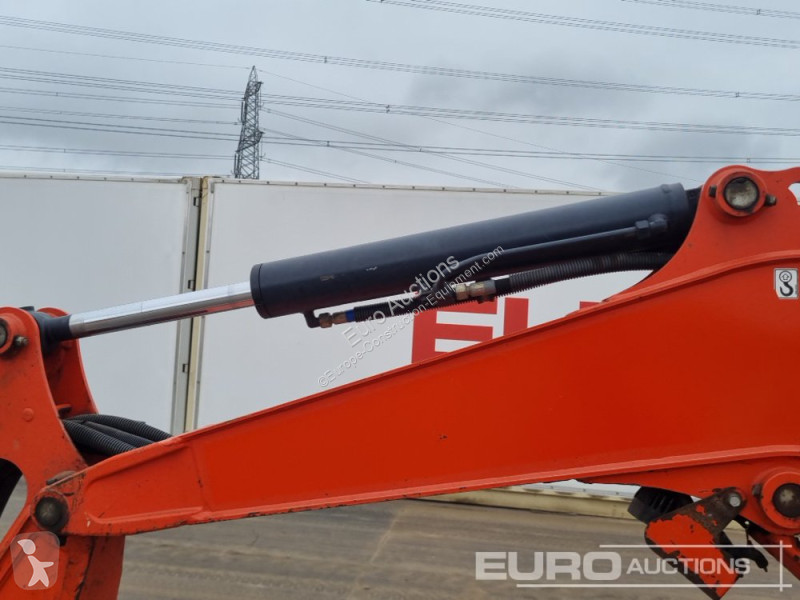 Escavadora Kubota KX027-4